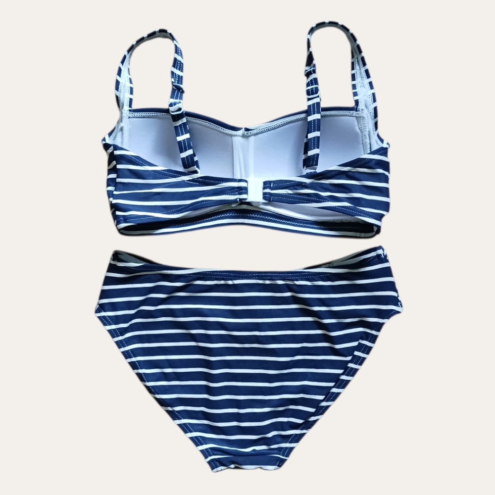 🌷 Nip Tuck Striped Bikini Swimsuit Set - Picture 4 of 11